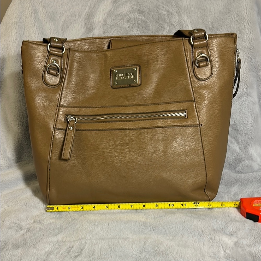 Kenneth Cole Reaction Tan Laptop Tote - Picture 2 of 16